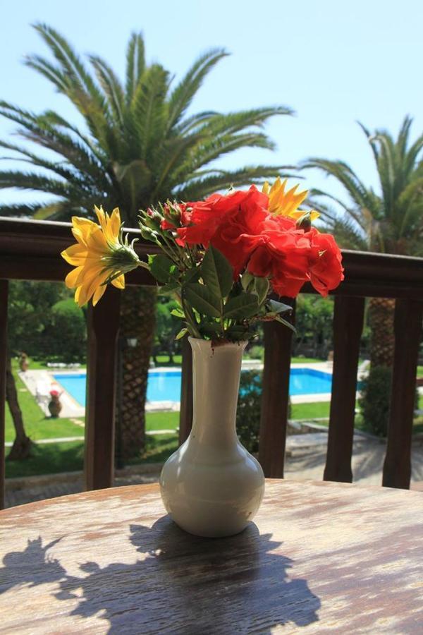 Fiori Hotel Gouvia Esterno foto